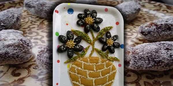 شیک بودن در دوره ولایی حتا در مراسم عزا و تدفین. از تزیین خرما و حلوای عزا گرفته تا سنگ قبر شیک، میان نوکیسه‌ها و اشراف دوره ولایی چشم‌وهم‌چشمی وجود دارد.