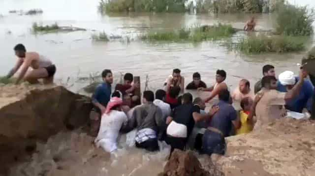 جلوی جنگ بایستیم، حتا اگر زورمان اینقدر باشد که در عکس می‌بینید. خامنه‌ای گفته است، "جنگ نخواهد شد، مذاکره نمی‌کنیم". در مقابلش بایستیم: تو غلط می‌کنی که مذاکره نمی‌کنی، حتا اگر خطر جنگ بسیار پایین باشد.