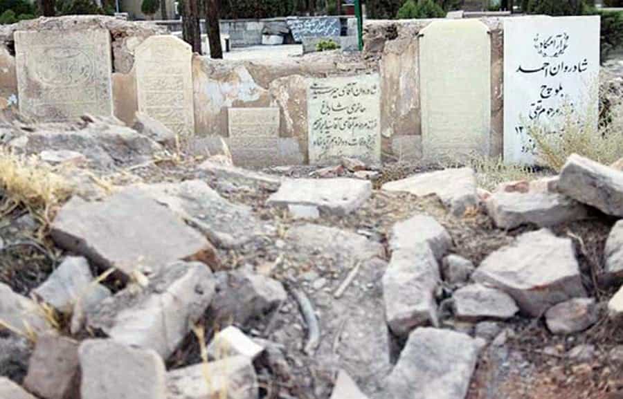 ویرانگری در قبرستان اینبابویه