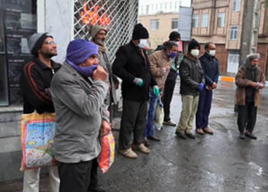 کارگران ساختمانی − انتظار در خیابان