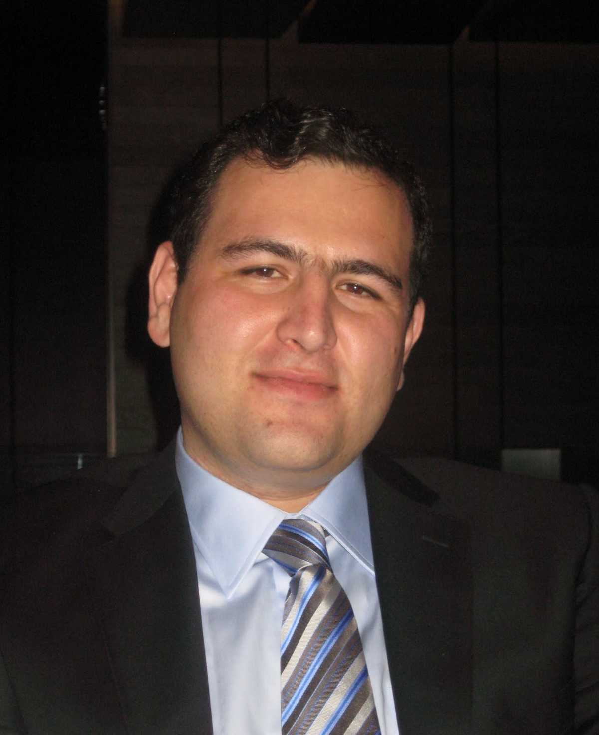 یاشار حکاکپور، سخنگوی انجمن دفاع از زندانیان سیاسی آذربایجانی در ایران (آداپ)
