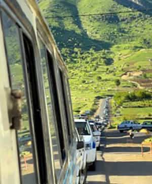 همزمان شدن روز جمعه و مراسم کومسای ترافیکی سنگین از روستای دزلی تا اورامان به دنبال داشت.