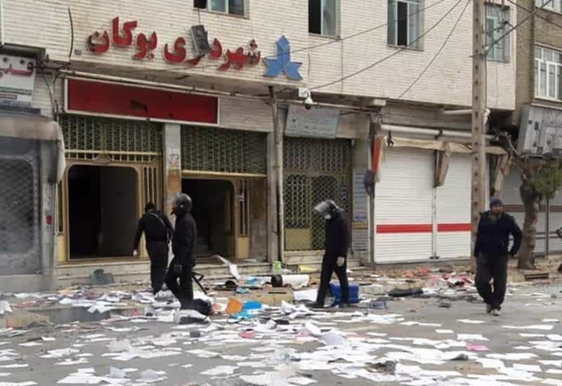 صحنهای از خیابان مقابل شهرداری بوکان در ۲۶ آبان ۱۴۰۱،