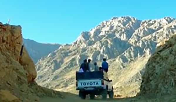 در جاده‌های کوهستانی هورامان