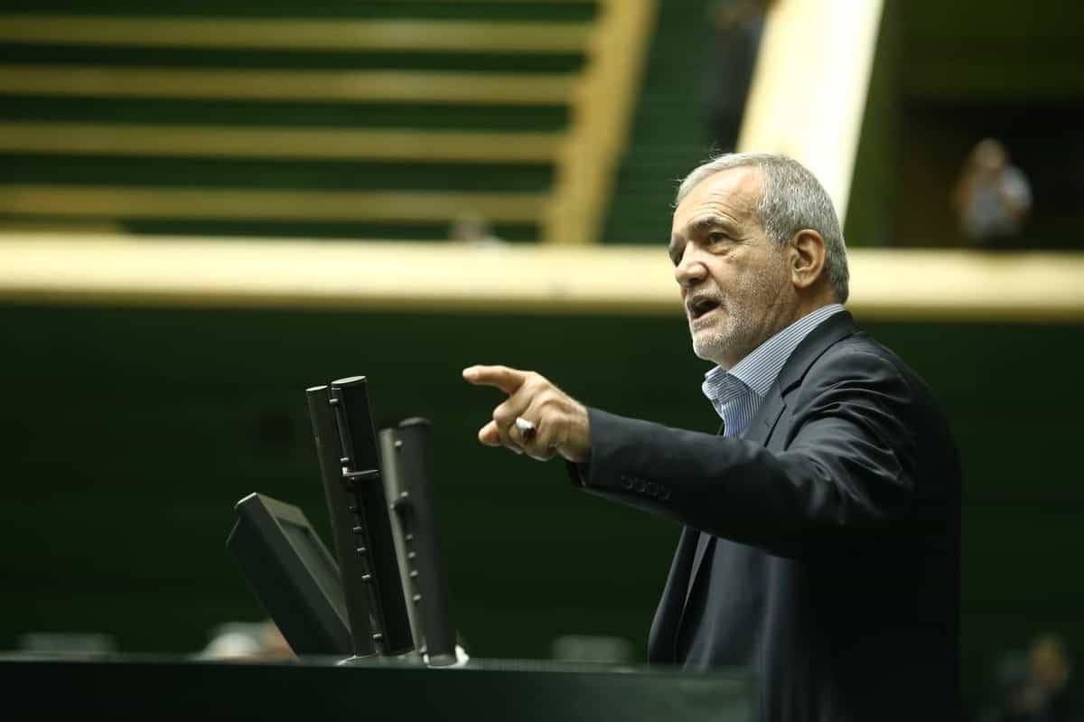 مسعود پزشکیان در صحن علنی مجلس