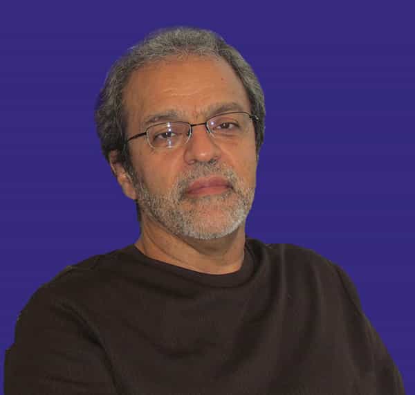 محمود صدری استاد کرسی جامعه شناسی دانشگاه تگزاس وُمن و فدراسیون دانشگاههای شمال تگزاس، متخصص جامعه شناسی مقایسه ای ادیان و نظریه های جامعه شناسی