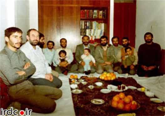 حاجداوود رحمانی نفر دوم سمت چپ همراه با لاجوردی