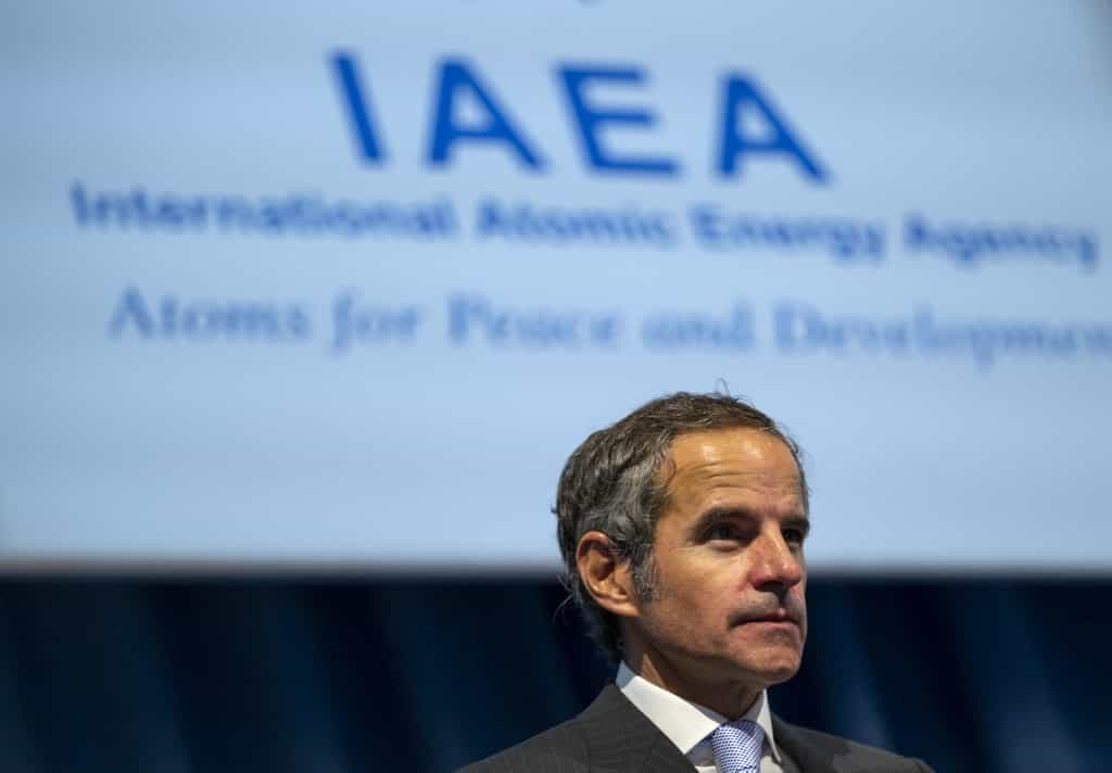 رافائل گروسی، مدیر کل آژانس بینالمللی انرژی اتمی Rafael Grossi, Director General of the International Atomic Energy Agency (IAEA), speaks during the 64th General Conference of the IAEA at the agency's headquarters in Vienna, Austria on September 21, 2020. (عکس از JOE KLAMAR / AFP)