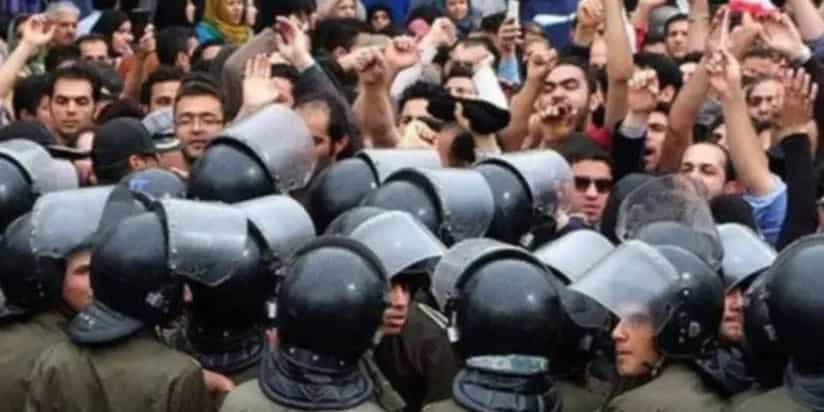 مقابله – هر روز در خیابانها شاهد آن هستیم، گاهی جمعی و آشکار و اغلب فردی و کمجلوهتر