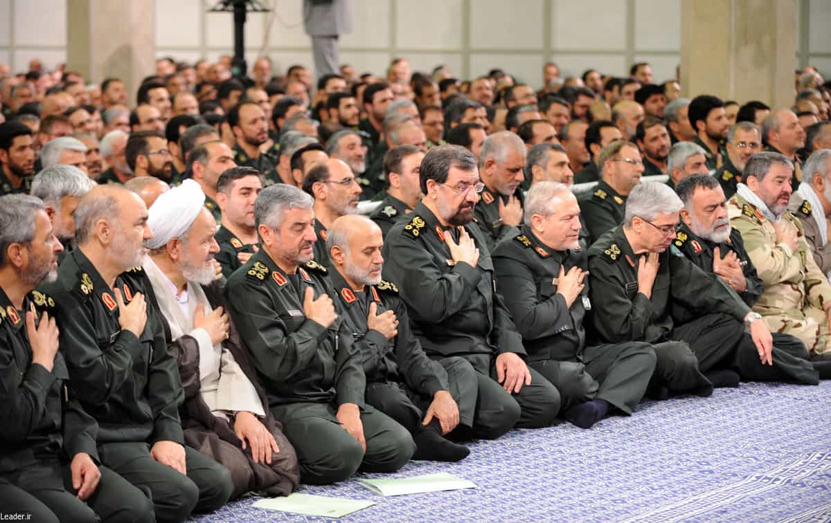 تصویری از دیدار فرماندهان سپاه با علی خامنهای