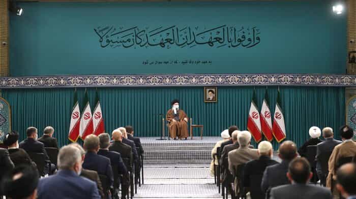 خامنهای در سخنرانی سهشنبه، ۲۳ فروردین ۱۴۰۱ در حضور جمعی از «مسئولان و کارگزاران نظام»