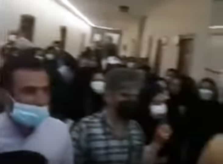 تجمع مرغداران در اعتراض به سیاستهای وزارت جهاد کشاورزی. صبح روز چهارشنبه ۱۵ تیرماه ۱۴۰۱