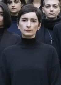 سهیلا گلستانی، بازیگر تئاتر، سینما و تلویزیون، بدون حجاب اجباری