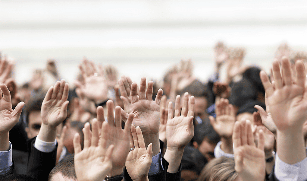 دموکراسی، حق مشارکت همگانی است − تصویر از Shutterstock