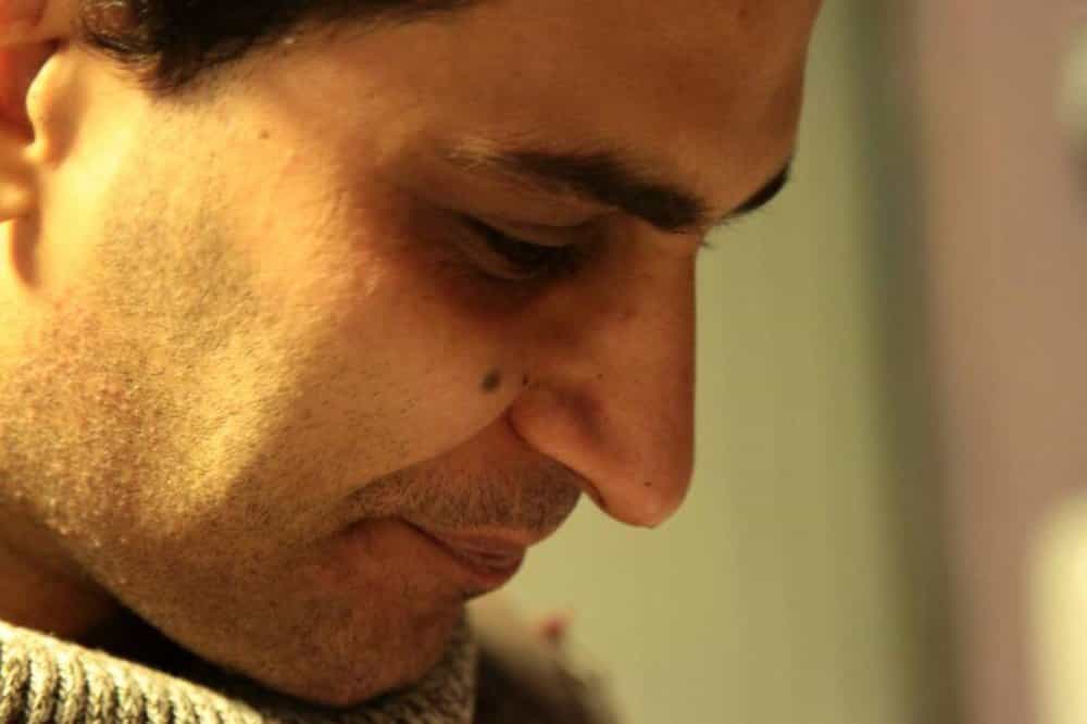 محسن عظیمی، نمایشنامهنویس، کارگردان و بازیگر تئاتر (عکس: زمانه)