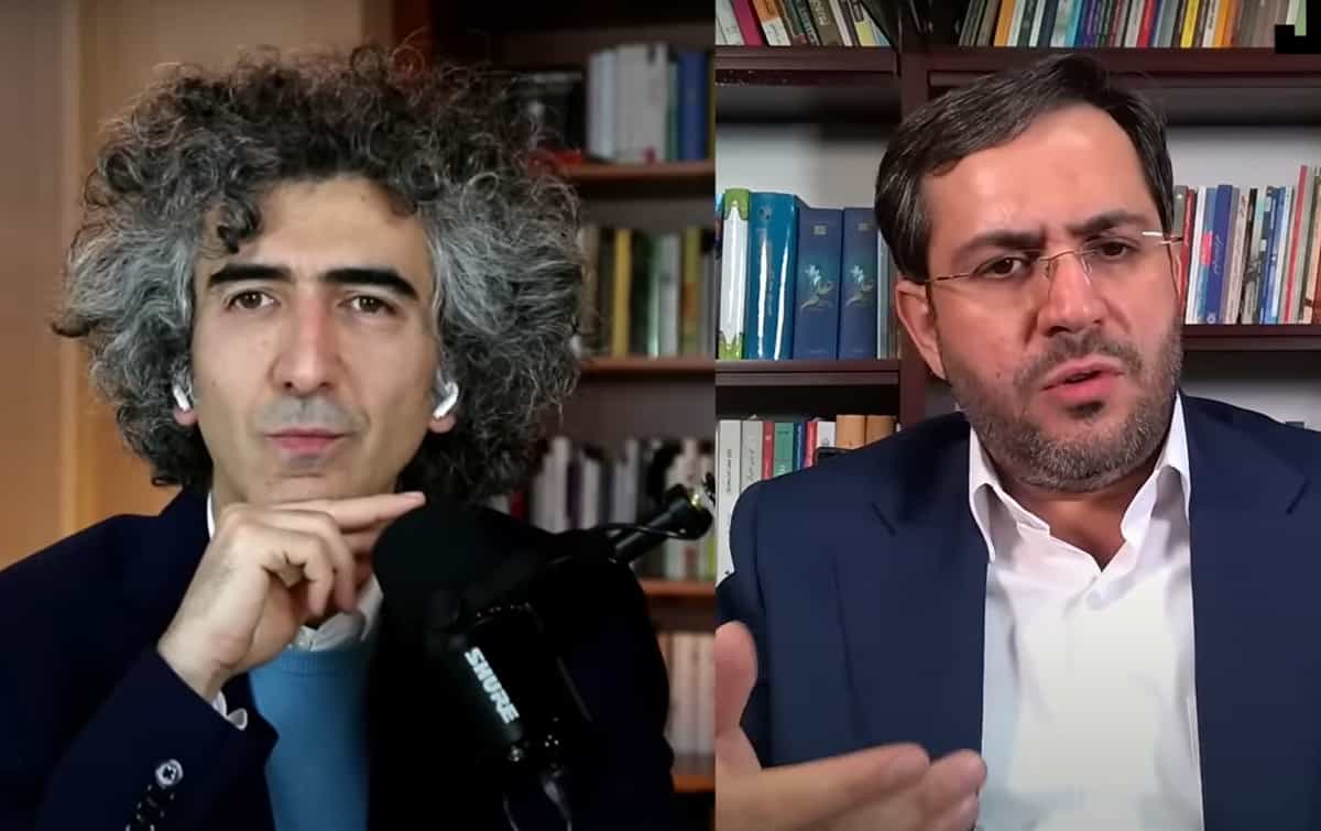 تصویری از ویدئوی تلویزیون اینترنتی جدال با مجریگری علی علیزاده (چپ) در برنامهای با حضور یاسر جبرائیلی (راست) ــ عکس: کانال یوتیوبی جدال