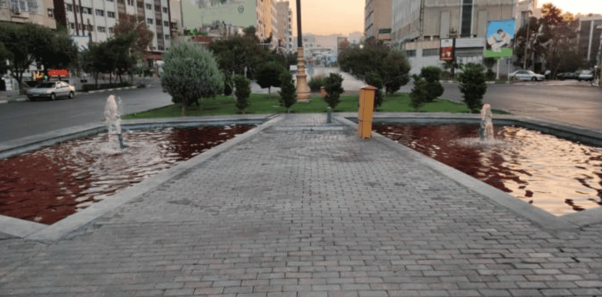 عکس ۹ - حوض خون در جریان انقلاب ژینا، تهران