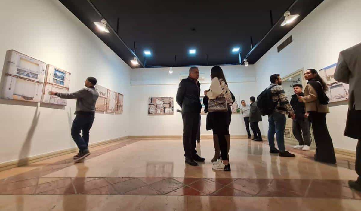 گالریگردی در تهران. عکس: زمانه
