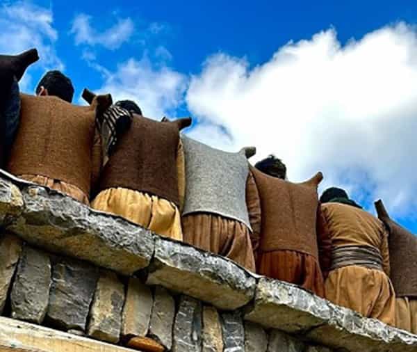 رقص دسته‌جمعی و مردانه مراسم پیرشالیار