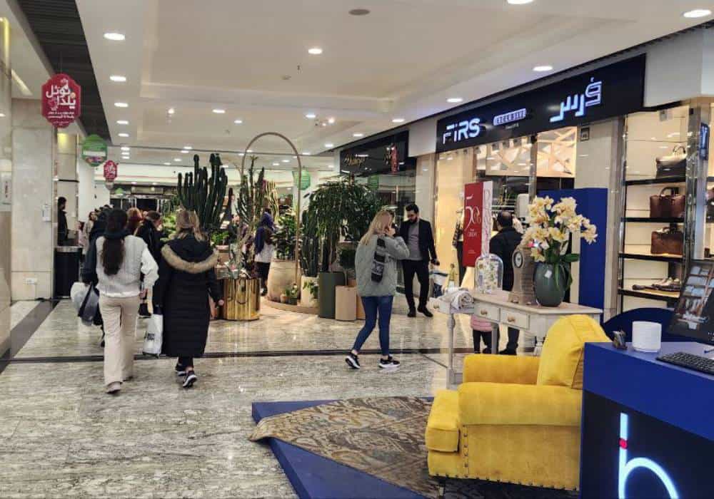جنسیت در فضای شهری ایران: مراکز خرید. عکس: زمانه