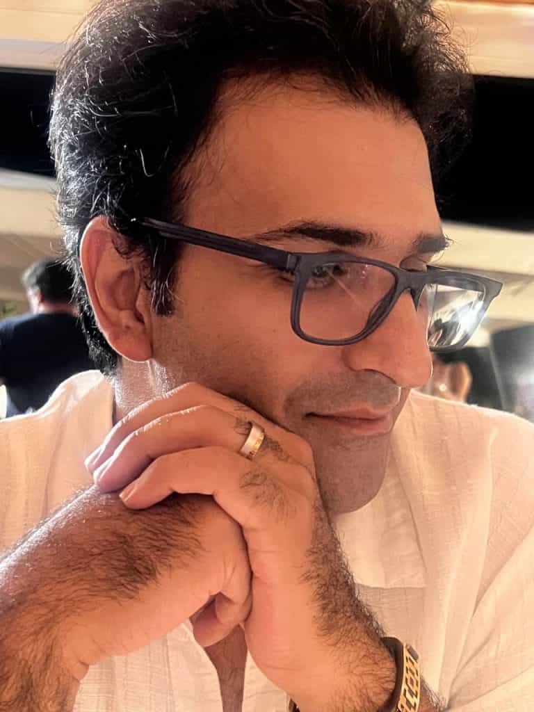 پرتره ای از مهدی گنجوی