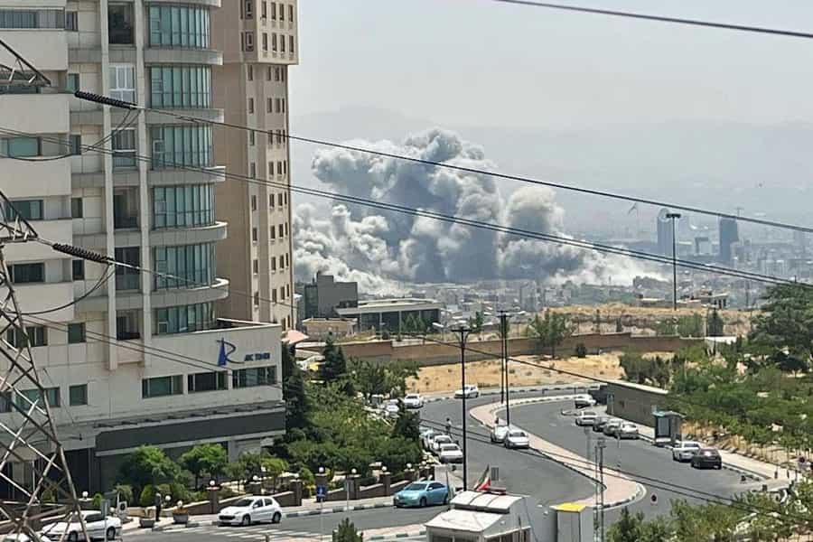تصویری از راه دور از انفجاری در تهران
