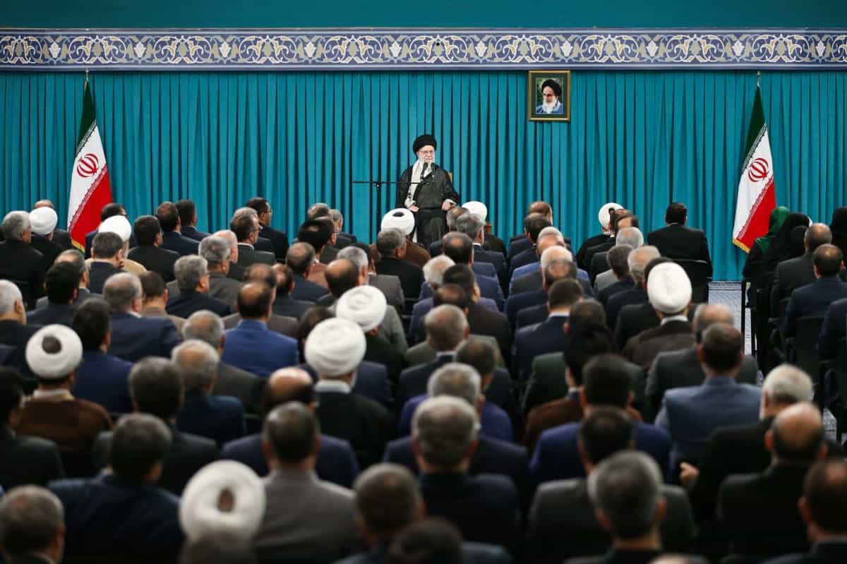 خامنه‌ای در دیدار با نمایندگان مجلس در روز ۲۱ خرداد ۱۴۰۴