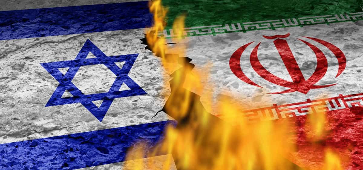 جنگ ایران و اسرائیل: پروپاگاندا، خبرهای جعلی (عکس: شاتراستاک)