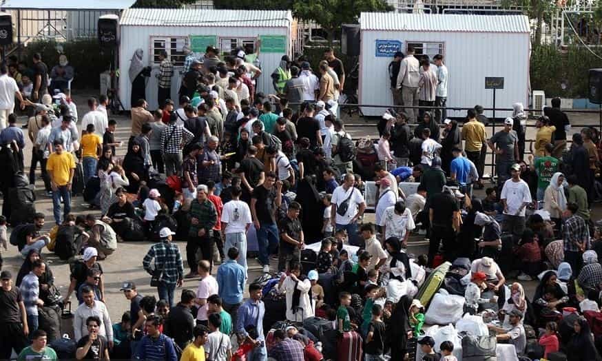 انبوه مهاجران افغانستانی در گذرگاه مرزی