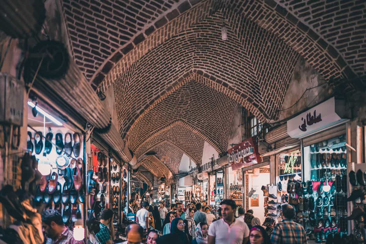 تصویری از بازار تبریز، میراث فرهنگی مشترک ایران و آذربایجان (عکس: شاتراستاک)