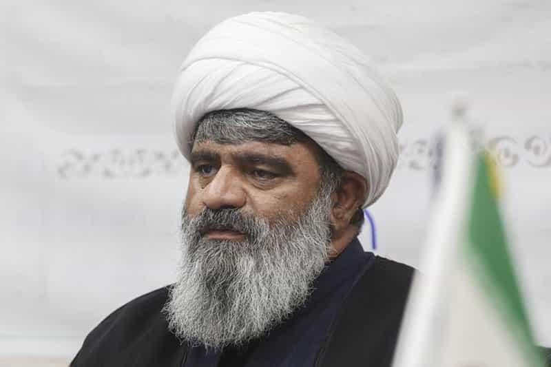 چهره حجتالاسلام علیرضا روزبهانی در لباس آخوندی