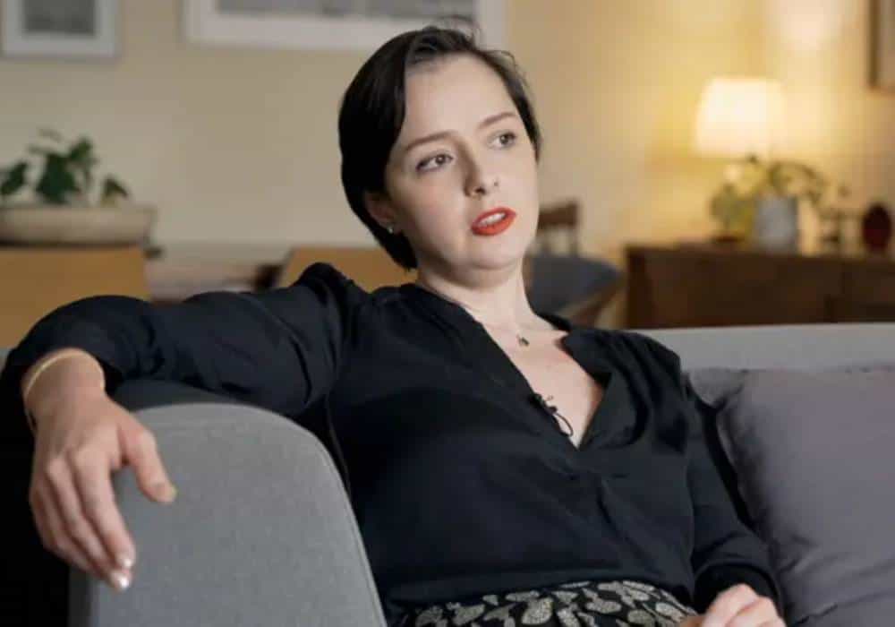 ترانه علیدوستی در نمایی از مستند ترانه