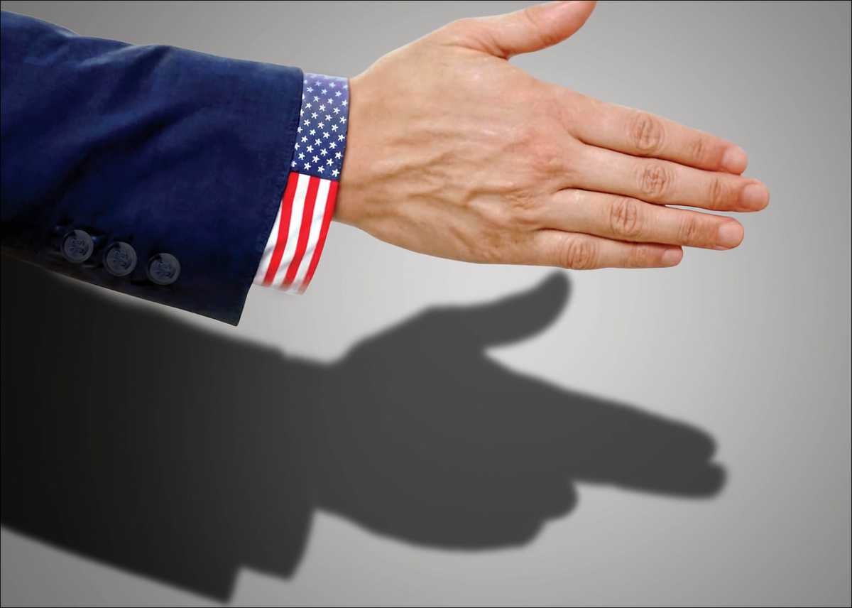 تصویر سازی وبسایت رهبر جمهوری اسلامی از پیشنهادهای مذاکره ترامپ پیش از جنگ ۱۲ روزه