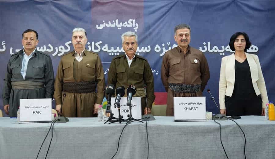 تصویری از پنج نماینده ائتلاف «همپیمانی نیروهای سیاسی کوردستان ایران»