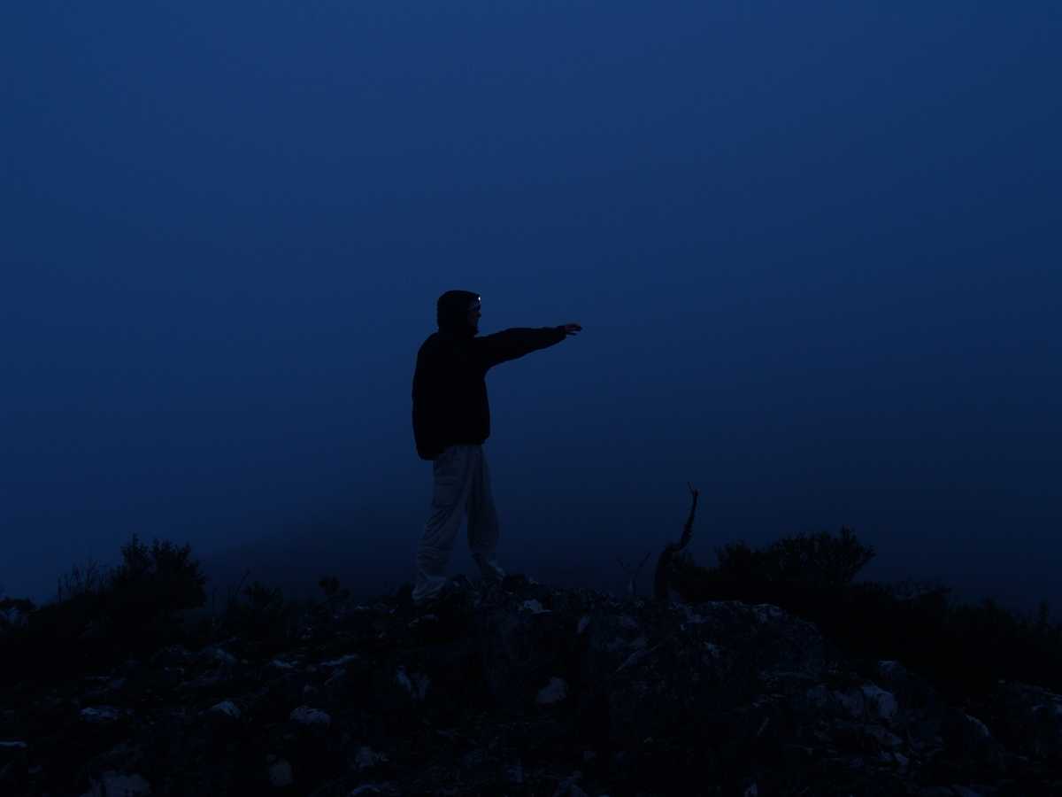 تعلیق روانی، بلاتکلیفی و اضطراب جمعی در ایران (عکس: شاتراستاک)