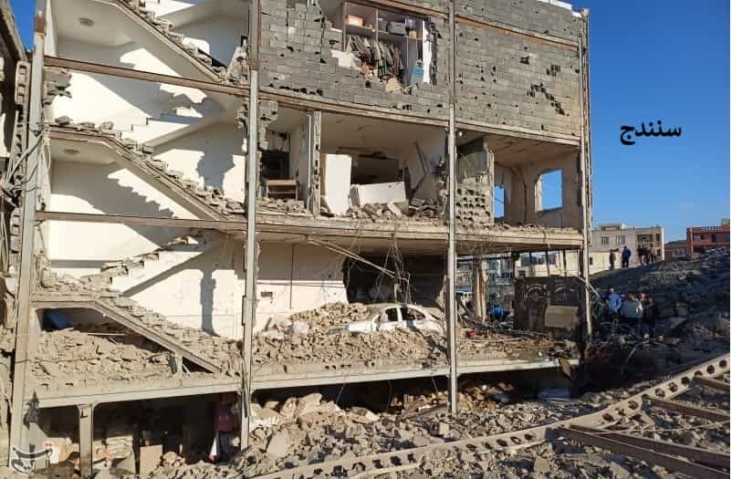 سنندج، ساختمانی مسکونی پس از حمله (۱۱ اسفند ۱۴۰۴)