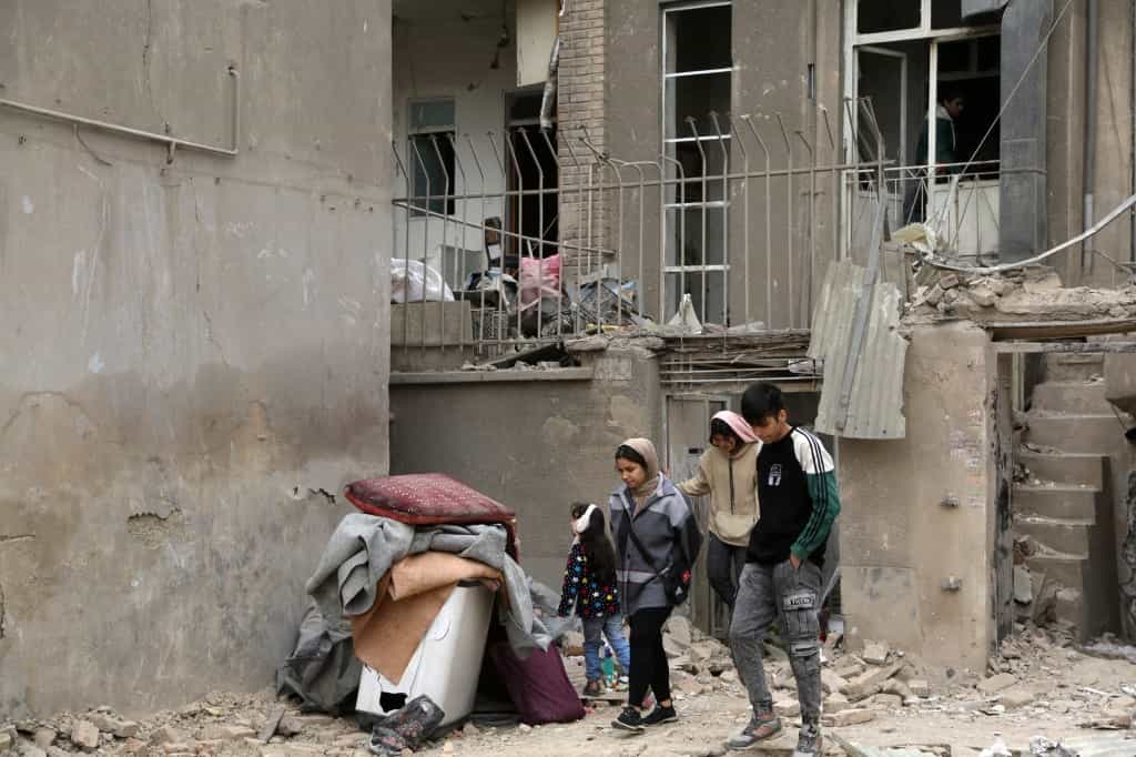 : نمایی از ویرانی‌های گسترده در مناطق جوادیه و بریانک در نتیجه حملات آمریکا و اسرائیل در تهران، ایران در ۱۵ مارس ۲۰۲۶.