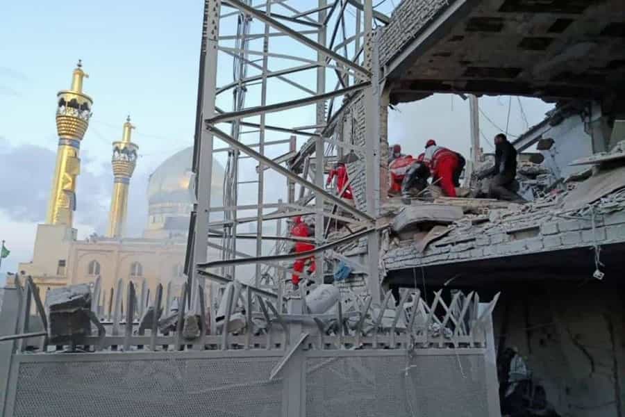 سه نفر در حمله هوایی به حسینیه اعظم زنجان کشته شدند ـ صبح سه‌شنبه ۱۱ فروردین ۱۴۰۵ ـ عکس از روزنامه شرق