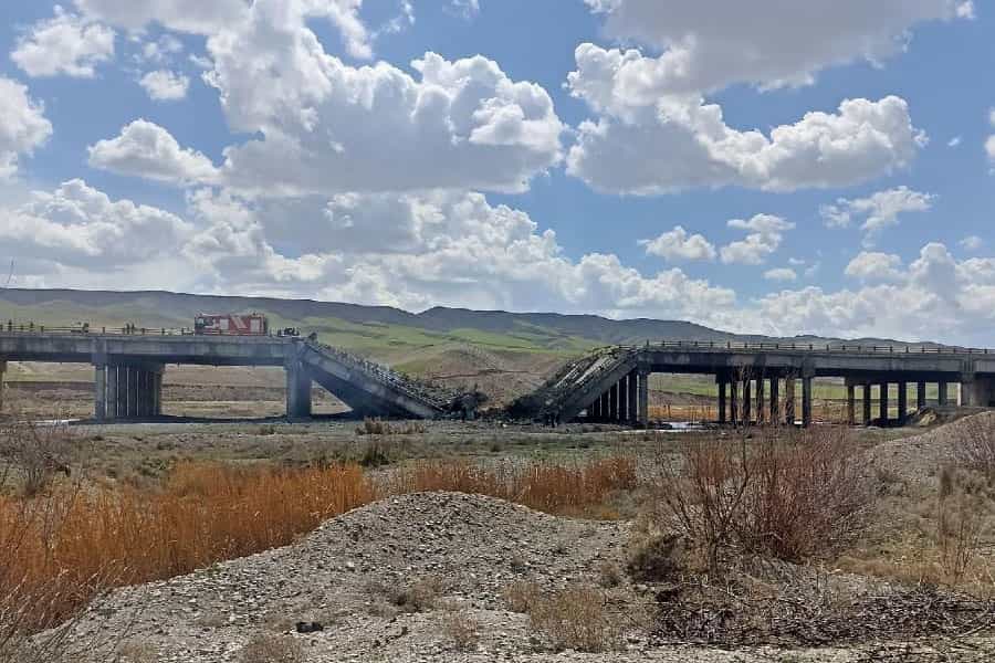 تصویری از پل ویران‌شده آزادراه تبریز - زنجان (جاده تهران)
