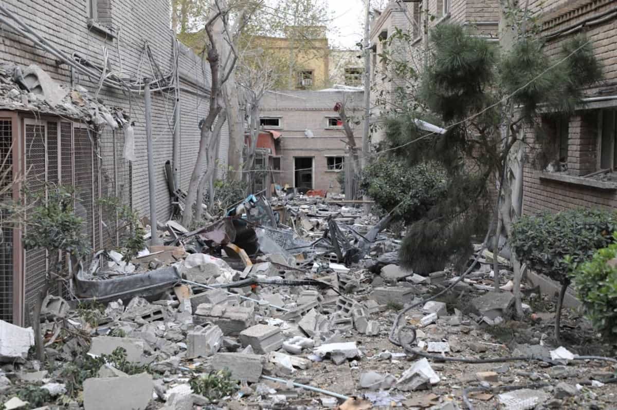 بخشی از ساختمان ویران شده آنیستستو پاستور