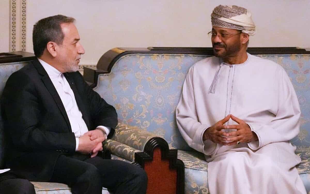 دیدار عباس عراقچی وزیر امور خارجه ایران با سید بدر البوسعیدی وزیر امور خارجه عمان در مسقط (۲۰ تیر ۱۴۰۵)