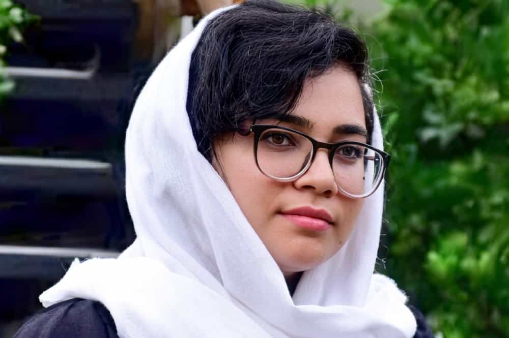 تصویری از چهره ارغوان فلاحی