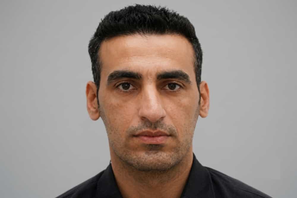 تصویری از چهره عیسی چاری