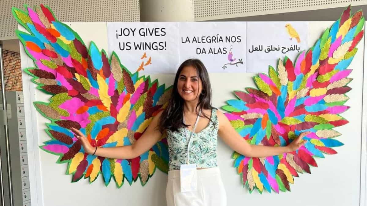 «ثمره جهانگشا»، دندان‌پزشک جوان اسپانیایی ایرانی‌تبار