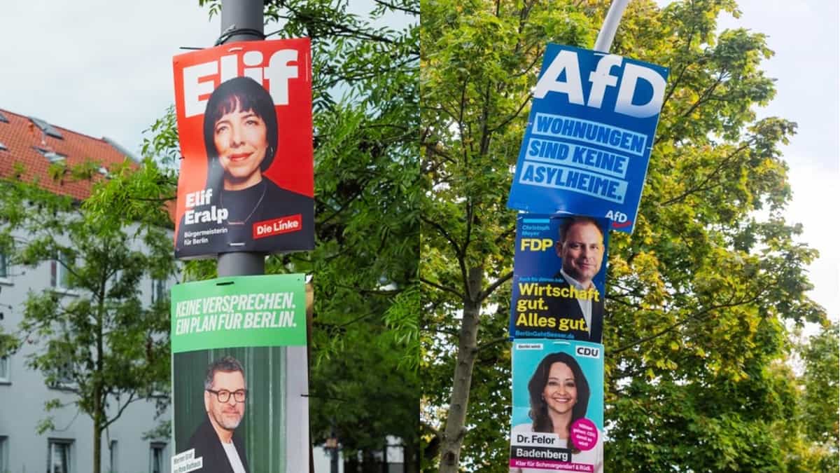 پوسترهای تبلیغاتی سیاسی حزب «آلترناتیو برای آلمان» (AfD) در سمت راست و پوسترهای تبلیغاتی انتخاباتی حزب «دی لینکه» (Die Linke) با تصویر نامزد اصلی، الیف ارالپ، و حزب «دی گرونن» (Die Grünen) با تصویر نامزد اصلی، ورنر گراف، که پیش از انتخابات مجلس نمایندگان