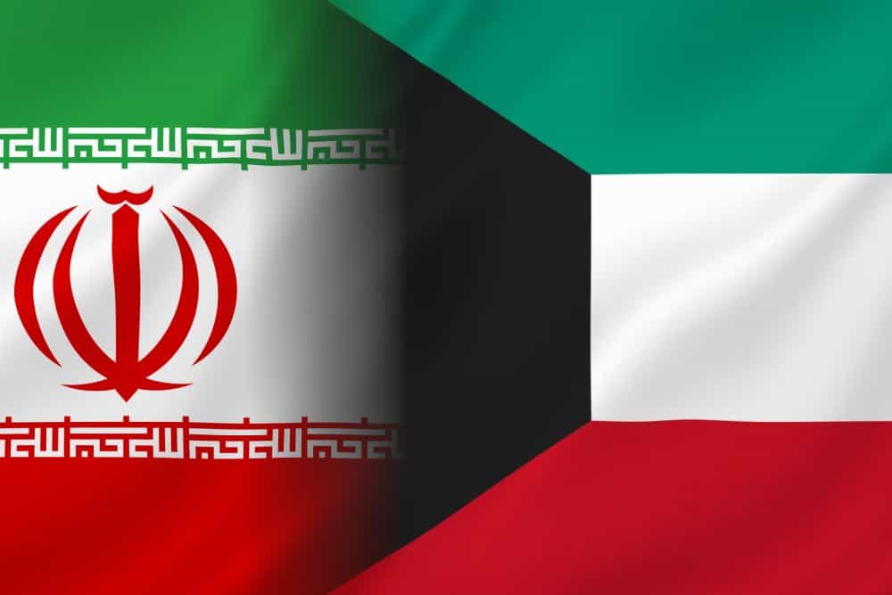 تصویری از پرچمهای جمهوری اسلامی ایران و کویت