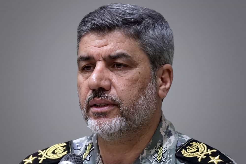 تصویری از چهره محمد اکرمینیا، سخنگوی ارتش جمهوری اسلامی ایران