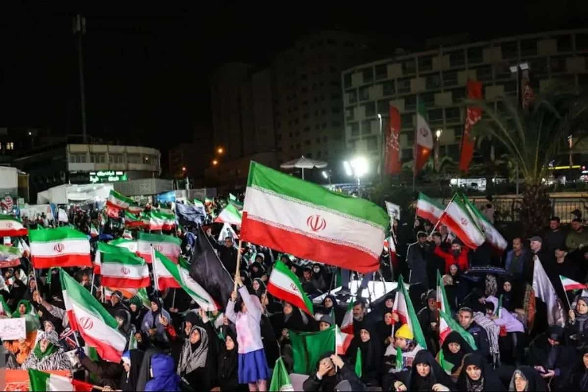 عکسی از تظاهرات شبانه در تهران